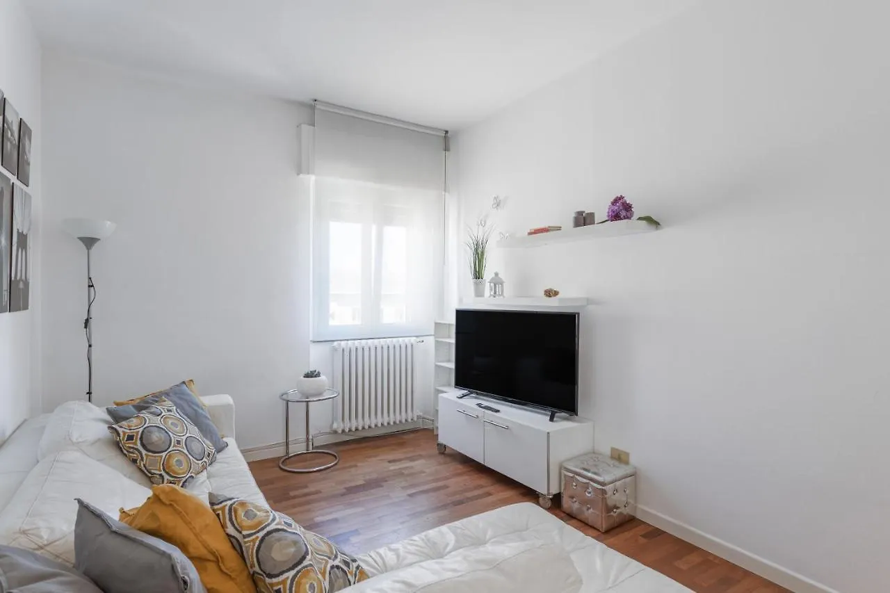 Casa Eleonora - Pavia - By Host4Uアパートメント